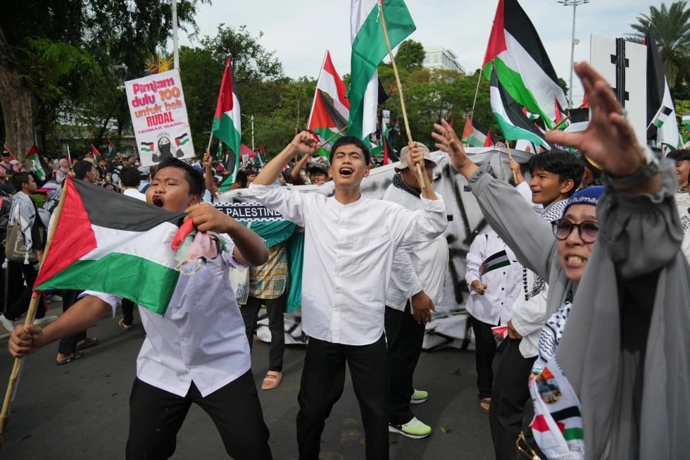 The Blogs: Israel Has Lost the World. That Is the Story, Anyway. | Victor Satya