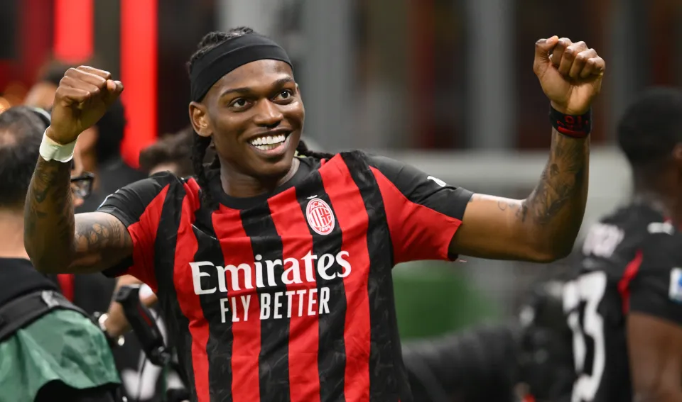 Rafael Leão of AC Milan celebrates during the Serie A match between AC Milan and FC Internazionale