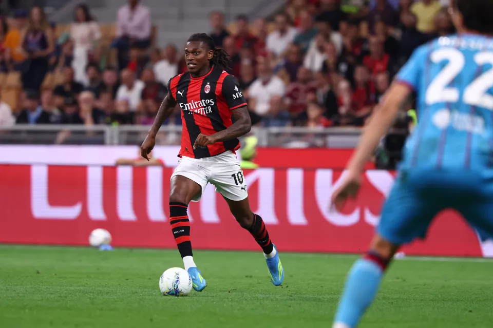 Rafael Leao of AC Milan in action during the Serie A match between AC Milan and Cagliari