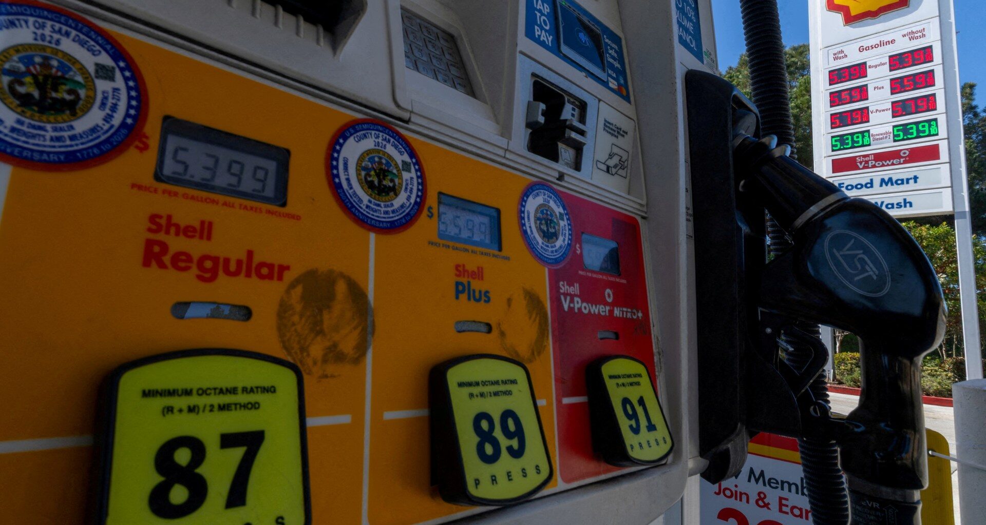 US petrol prices ease despite ongoing uncertainties with Iran | Business and Economy News