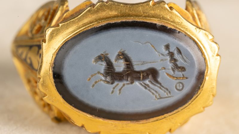 roman-ring-2.jpg