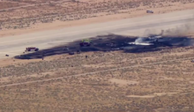8 dead in B-52 bomber crash at Edwards Air Force Base in California, officials say