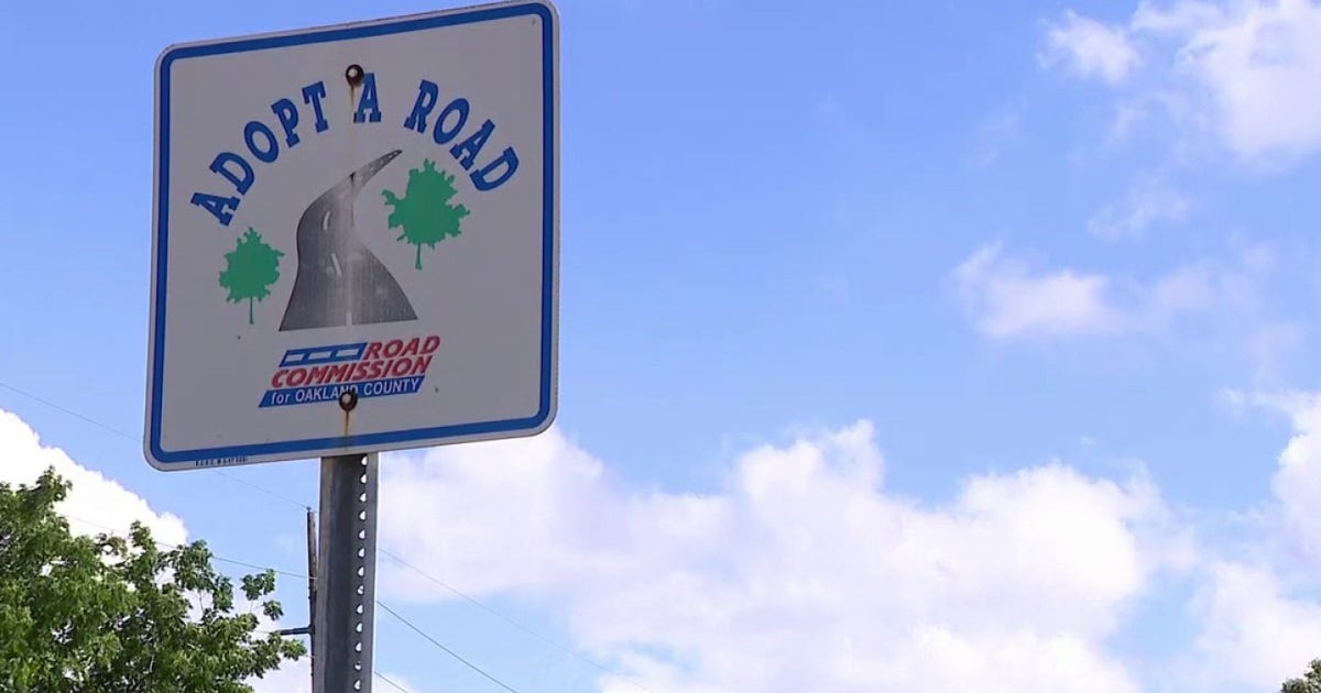 'Voices for Palestinians' Adopt-A-Road signs near Temple Israel removed