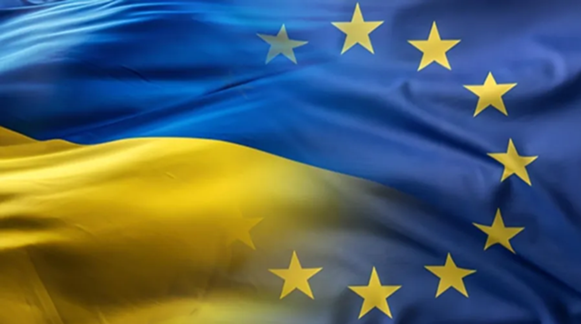 Ukraine Invasion Day 1,580: Is Crimea burning? Are the little green men leaving?