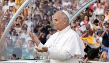 Pope Leo urges Spain's young people to persevere in their faith
