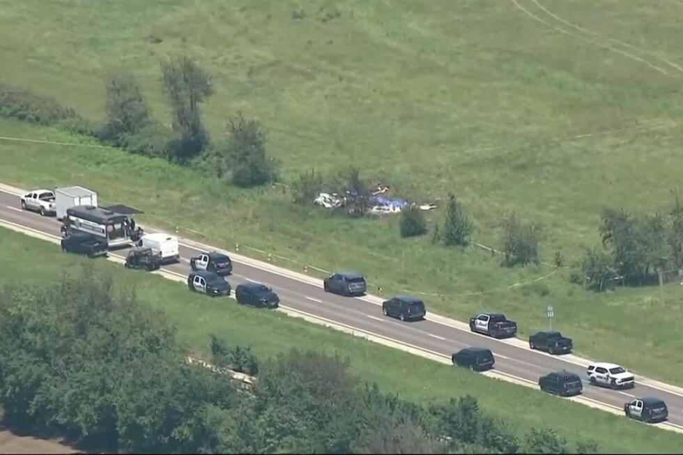 Plane on skydiving outing crashes in Missouri leaves 12 dead, authorities say