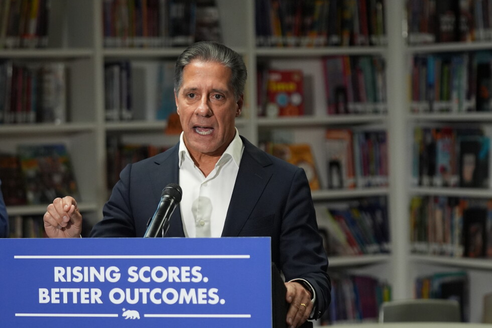 Superintendent of Los Angeles public schools resigns after FBI investigation
