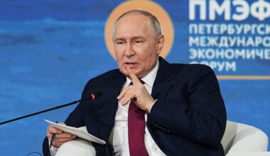 Putin rejects Ukrainian offer to meet, saying he sees 'no point' in it