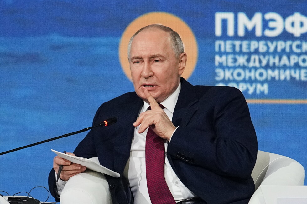 Putin rejects Ukrainian offer to meet, saying he sees 'no point' in it