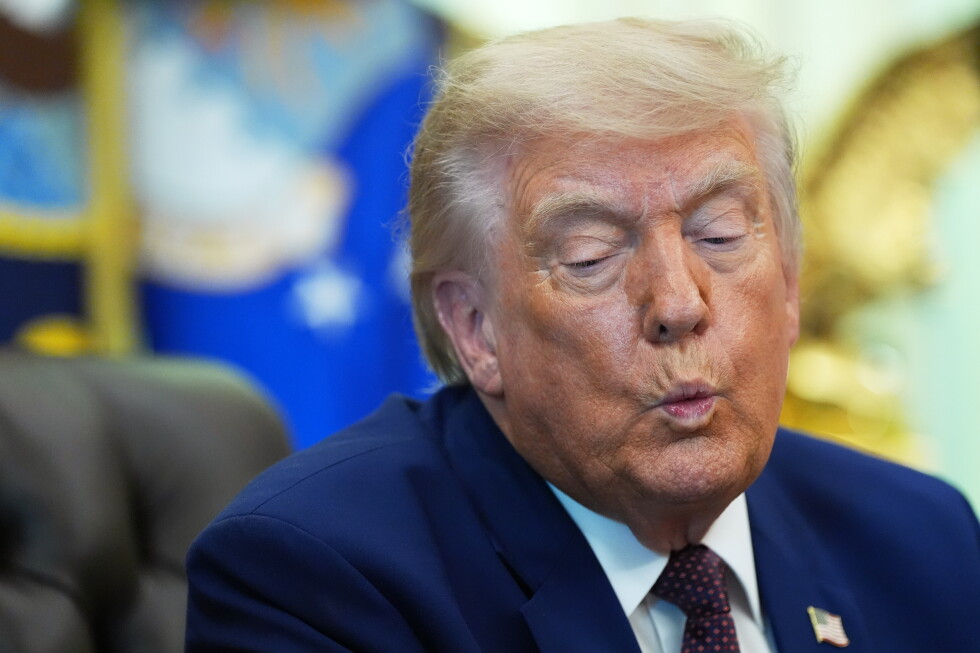 Trump's allies and critics worry he is boxed in by Iran war