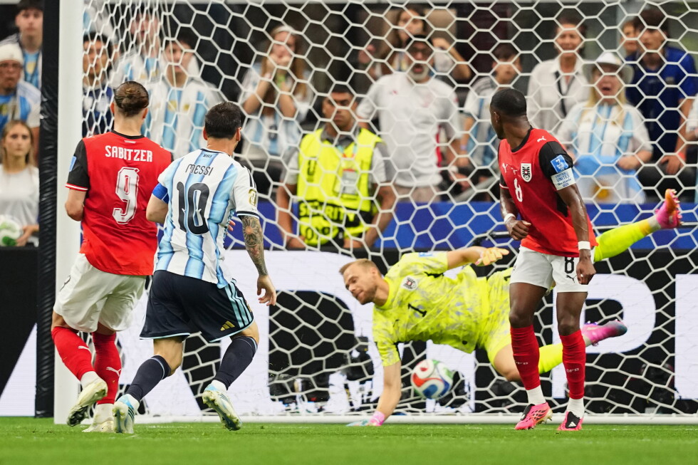 Lionel Messi becomes top scorer in World Cup history with 2 more goals for Argentina