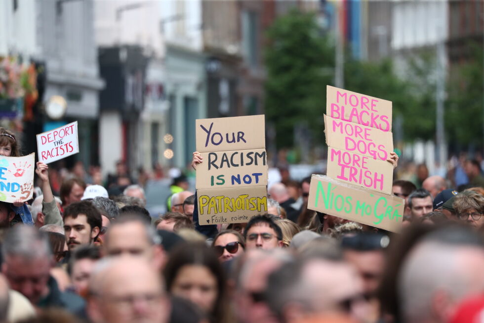 Thousands rally in Belfast against anti-immigrant rioters