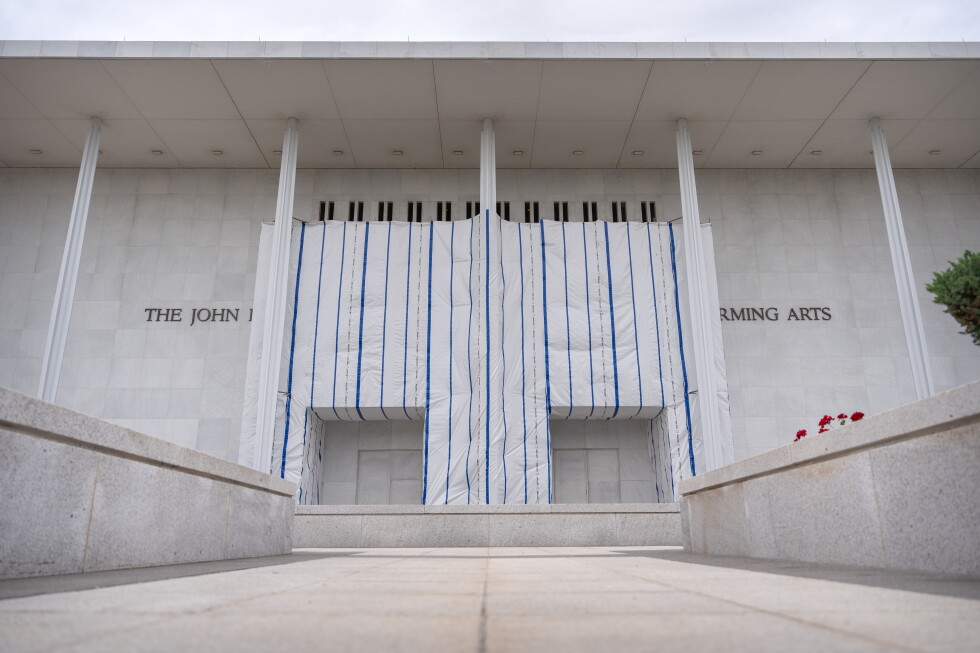 Kennedy Center says it isn't required to reschedule shows