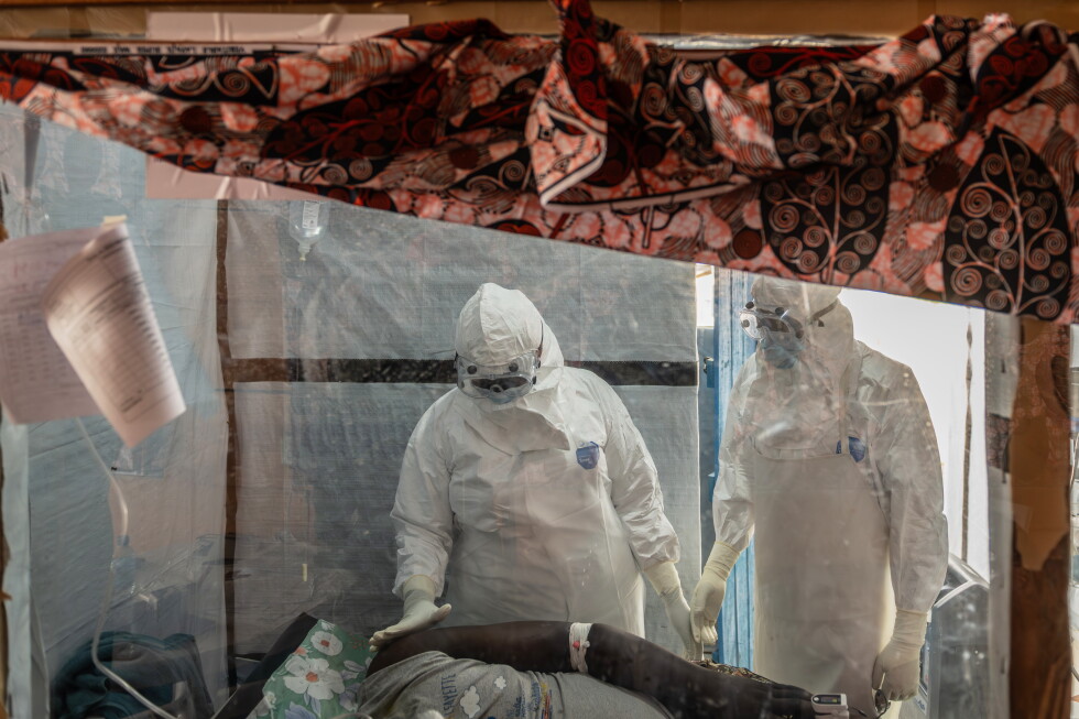 France identifies Ebola virus in doctor who went to Congo