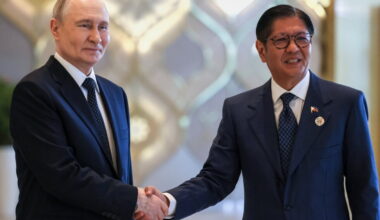 Russia releases 24 Filipinos after talks between the presidents