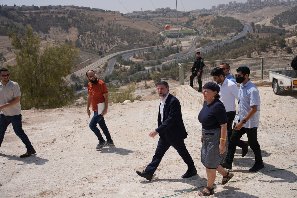 Six countries issue new sanctions on Israeli settlers and settlements in the West Bank