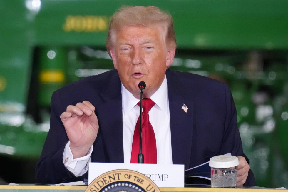 Trump says war with Iran will end 'one way or the other' after criticizing Democrats