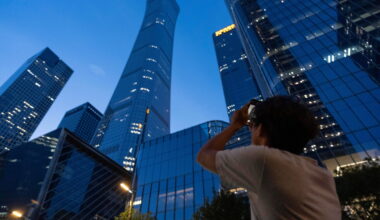 Small plane crashes into Beijing's tallest tower