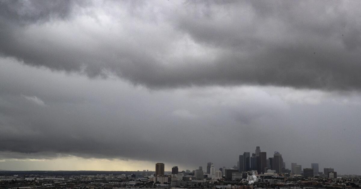 Frustration with Democratic status quo roils governor, L.A. mayor race