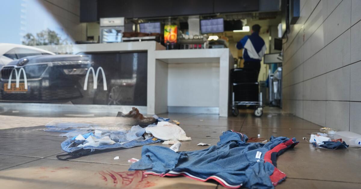 Arab attacker opens fire in central Israel, killing 1 and wounding 5