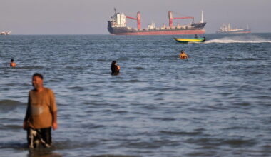An Oil Tanker Navigates the Strait of Hormuz Despite Threats From Iran's Revolutionary Guard