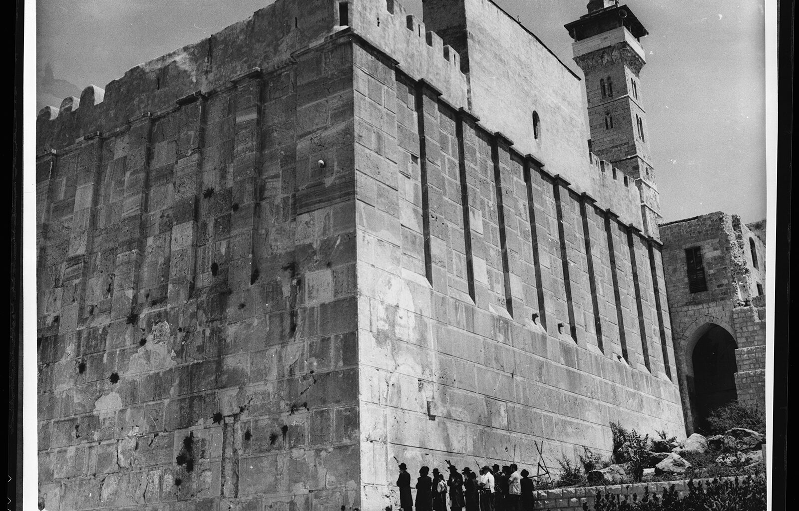 Israel signals status quo shake-up over Cave of the Patriarchs, Hebron