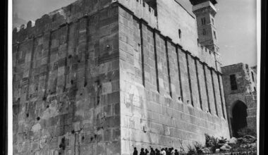 Israel signals status quo shake-up over Cave of the Patriarchs, Hebron