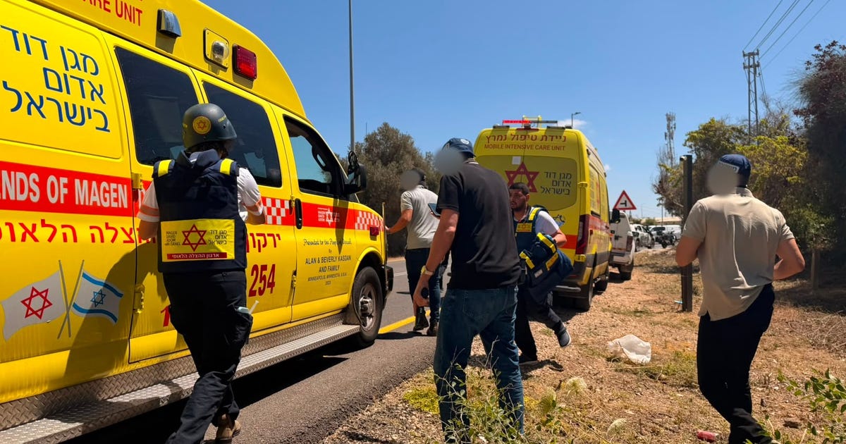 One Killed, Several Wounded in Terrorist Attack in Central Israel, Authorities Say