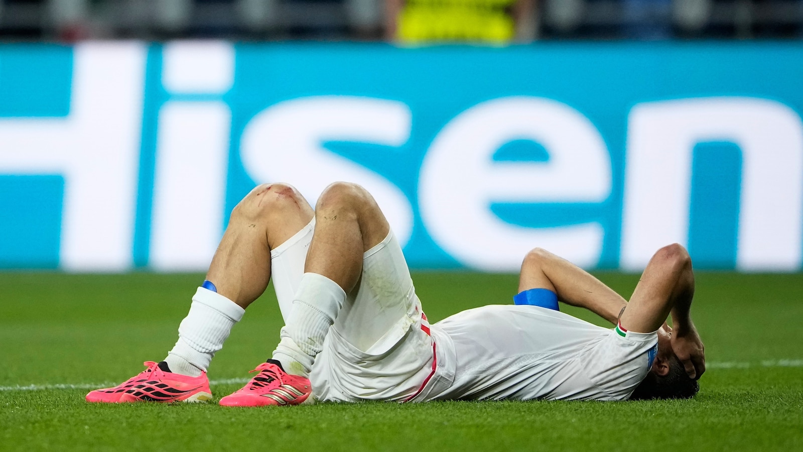 Egypt survives with 1-1 draw against Iran, advances past group stage for 1st time at World Cup