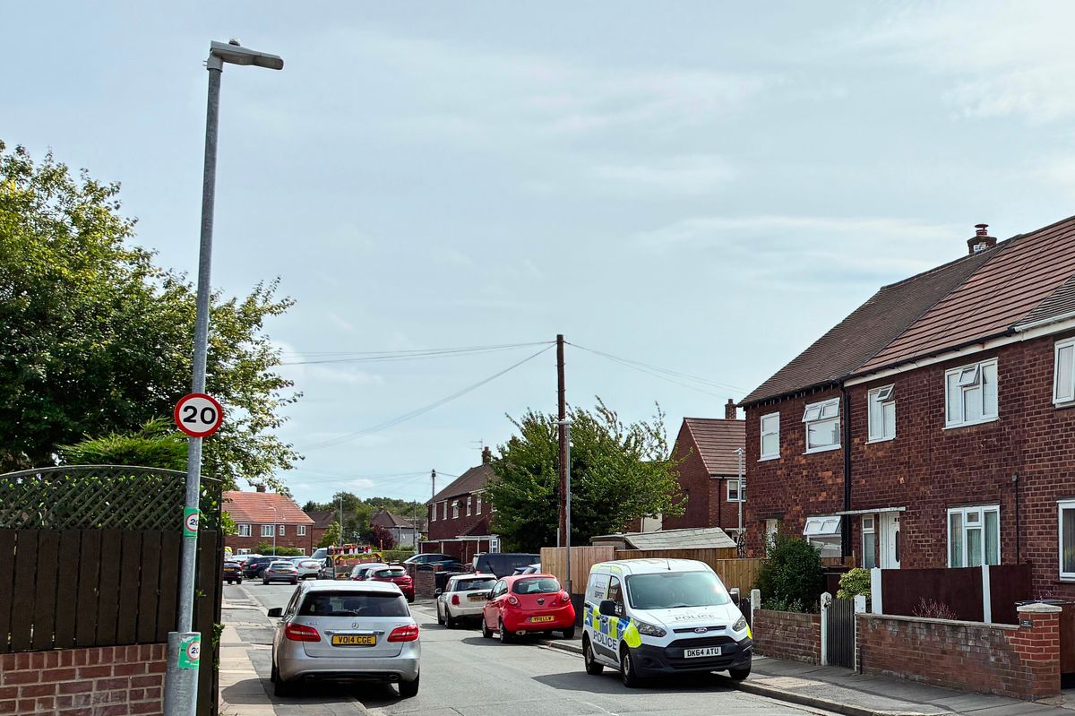 Police on St Ambrose Croft, Netherton