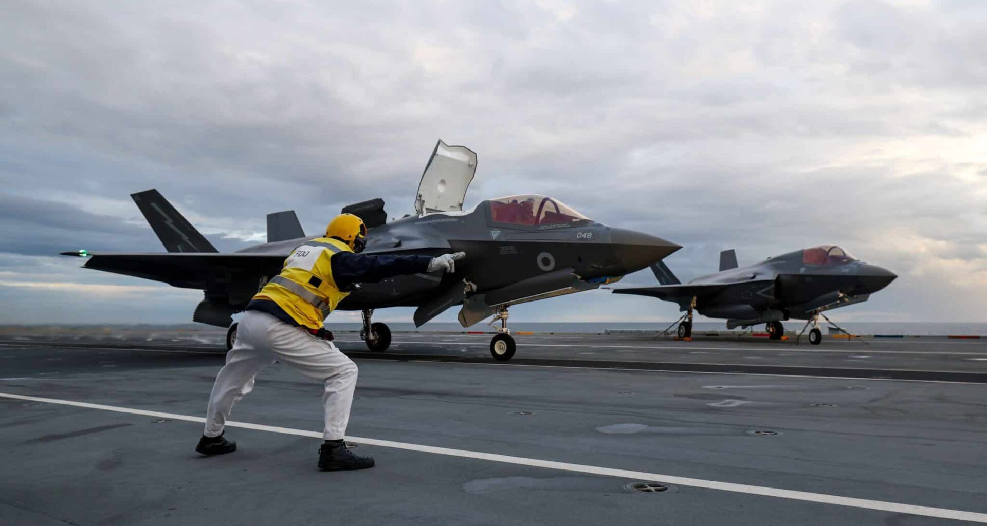 Operation Firecrest: HMS Prince of Wales Demonstrates Royal Navy’s 'Hybrid' Shift