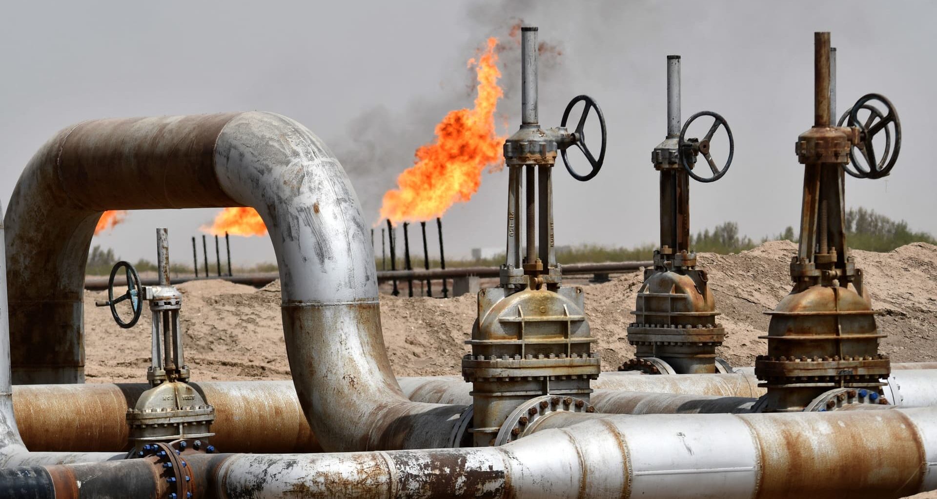 Pipelines around Hormuz won't end threat Iran poses to Middle East oil