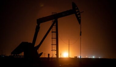 Oil prices rise slightly after US announces new round of strikes on Iran
