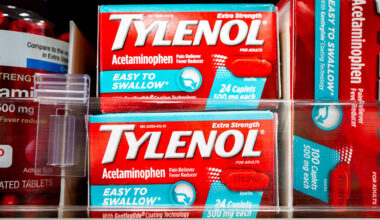 U.S. appeals court revives private lawsuits linking Tylenol to autism