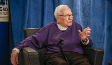 Warren Buffett excludes Gates Foundation from his annual donations of Berkshire stock