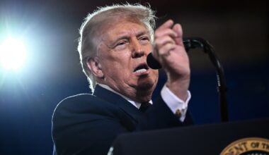CNBC Daily Open: Trump takes the stage — without his longtime teleprompter operator
