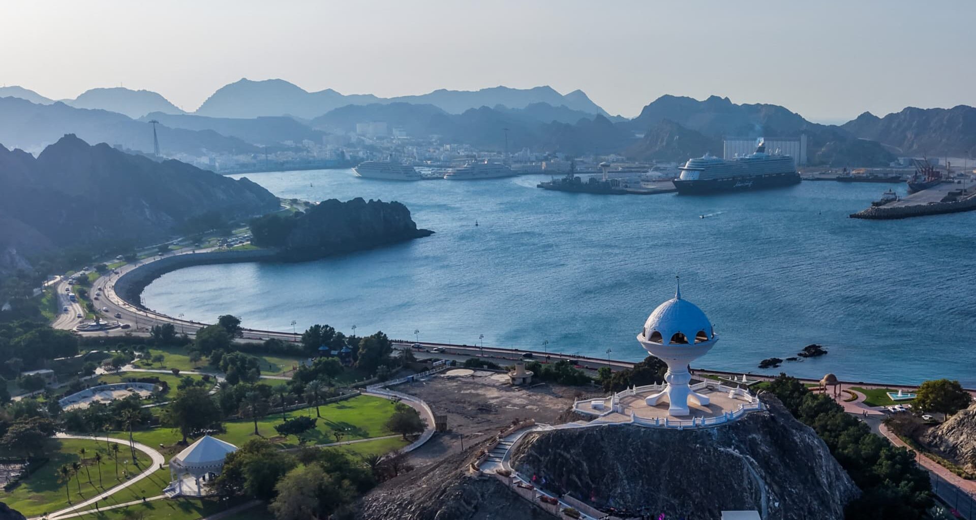 Oman: Strait of Hormuz fees raise oil market concerns