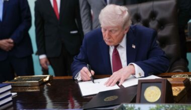 Trump plans high generic-drug tariffs in 2028 to spur U.S. production