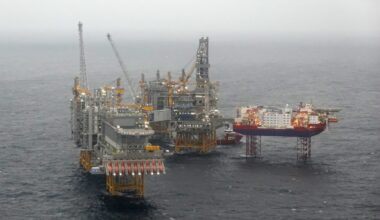 Brent breaks past $90 as U.S.-Iran conflict rages on