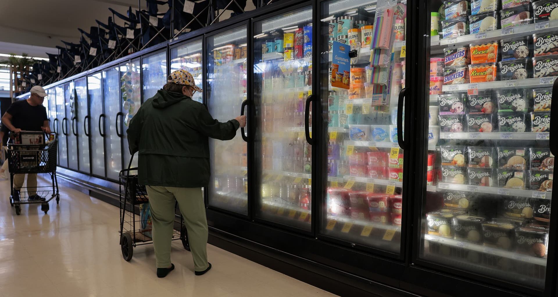 U.S. economy slowed to 1.5% growth rate in Q2; June core inflation at 3.3%