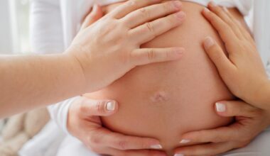 Couple sues surrogate who refused to abort their baby over a minor birth defect