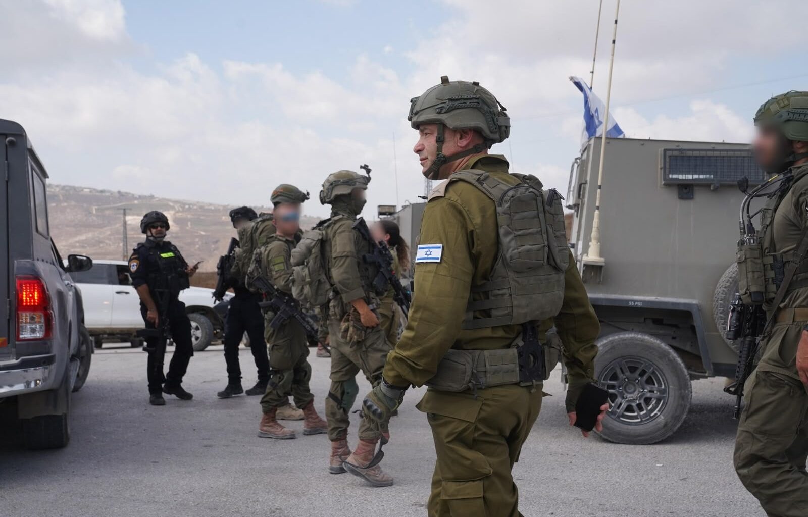 2 Israelis, 4 Palestinians killed in gunfight sparked by settler raid of Palestinian town