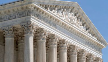 SCOTUS Won't Halt Fines of Reporter Over Sources
