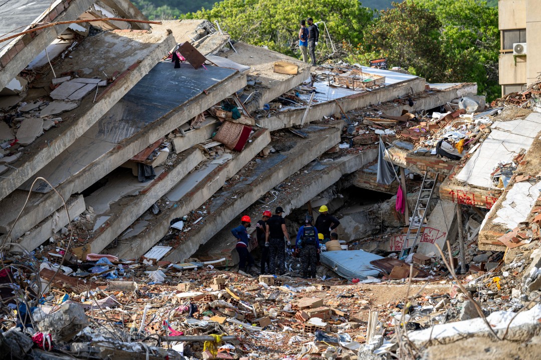 Venezuelan Girl Recounts How She Survived Under Rubble