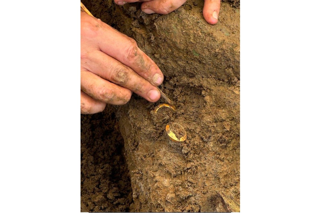Site Yields Pair of 2K-Year-Old Gold Rings