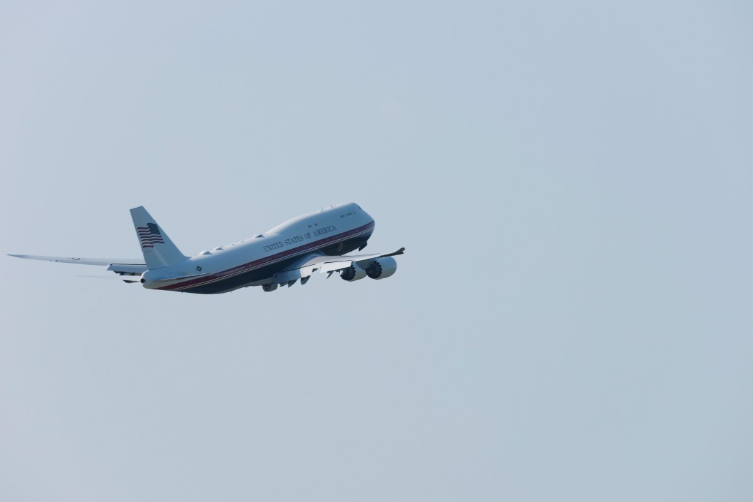 Report: Trump's Rush for New Air Force One Drove Up Risks