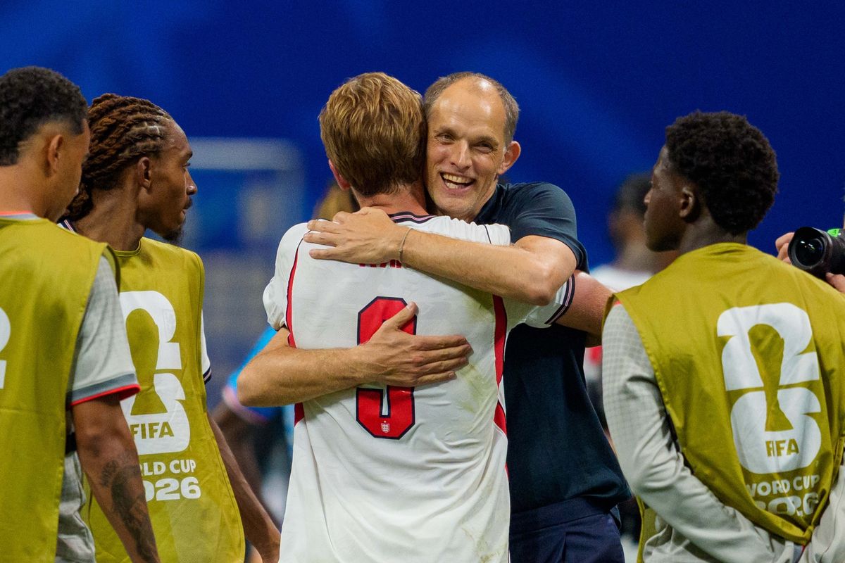 Thomas Tuchel hugging Harry Kane