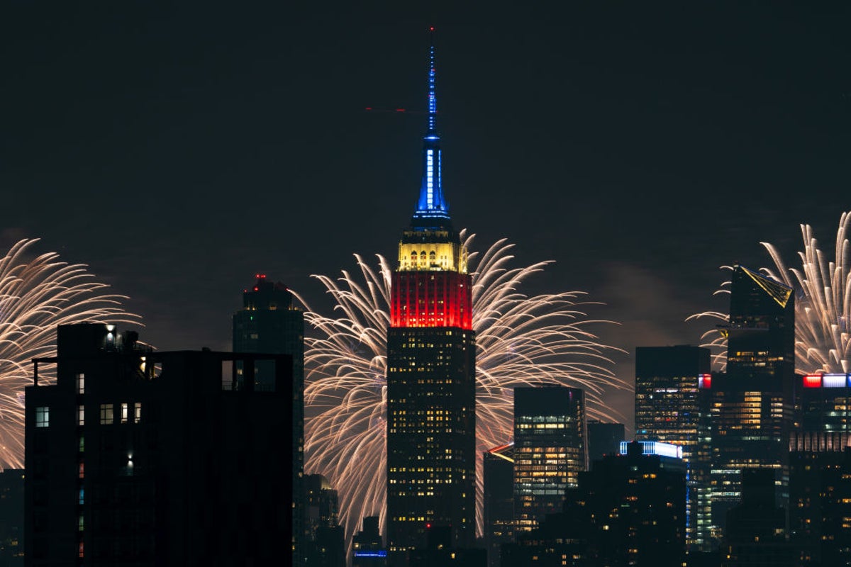 America marks its 250th birthday with heat, hot dogs, fireworks – and the Brooklyn Bridge catching on fire