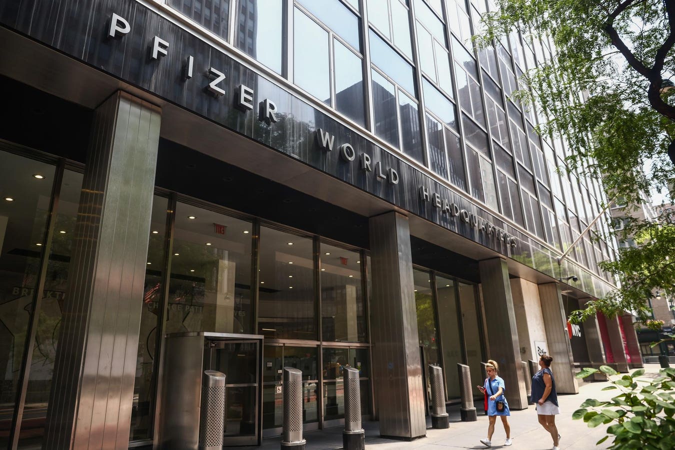Manhattan Building At Risk Of Collapse Is ‘Stable,’ Officials Say