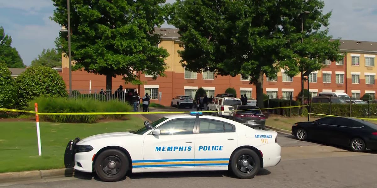 Task force members kill man during warrant search after forced entry into hotel